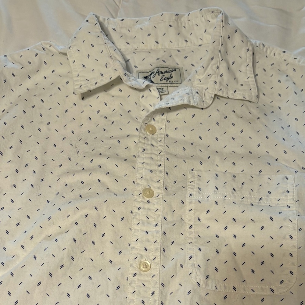 American Eagle White Geometric Pattern Lightweight Slim-Fit Stretch Men Med